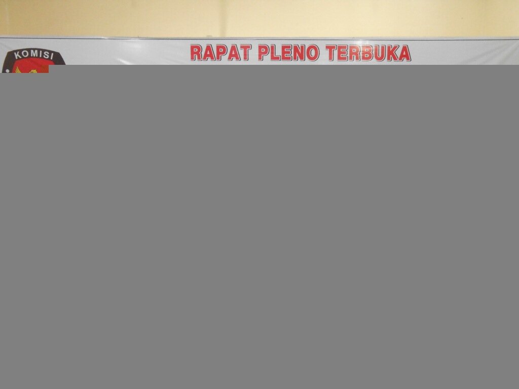 Ketua KPU Madina Sedang membaca Berita Acara Penetapan DPT ke 2