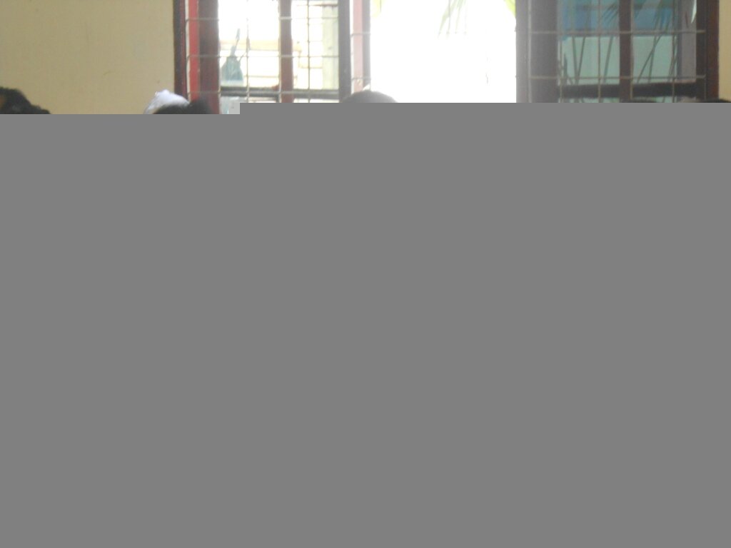 Peserta Rapat Memberikan Pertanyaan kepada Komisioner KPU