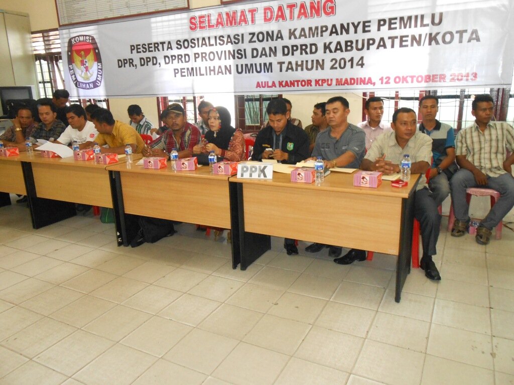 Peserta Rapat Sosialisasi Zona Kampanye Pileg 2014