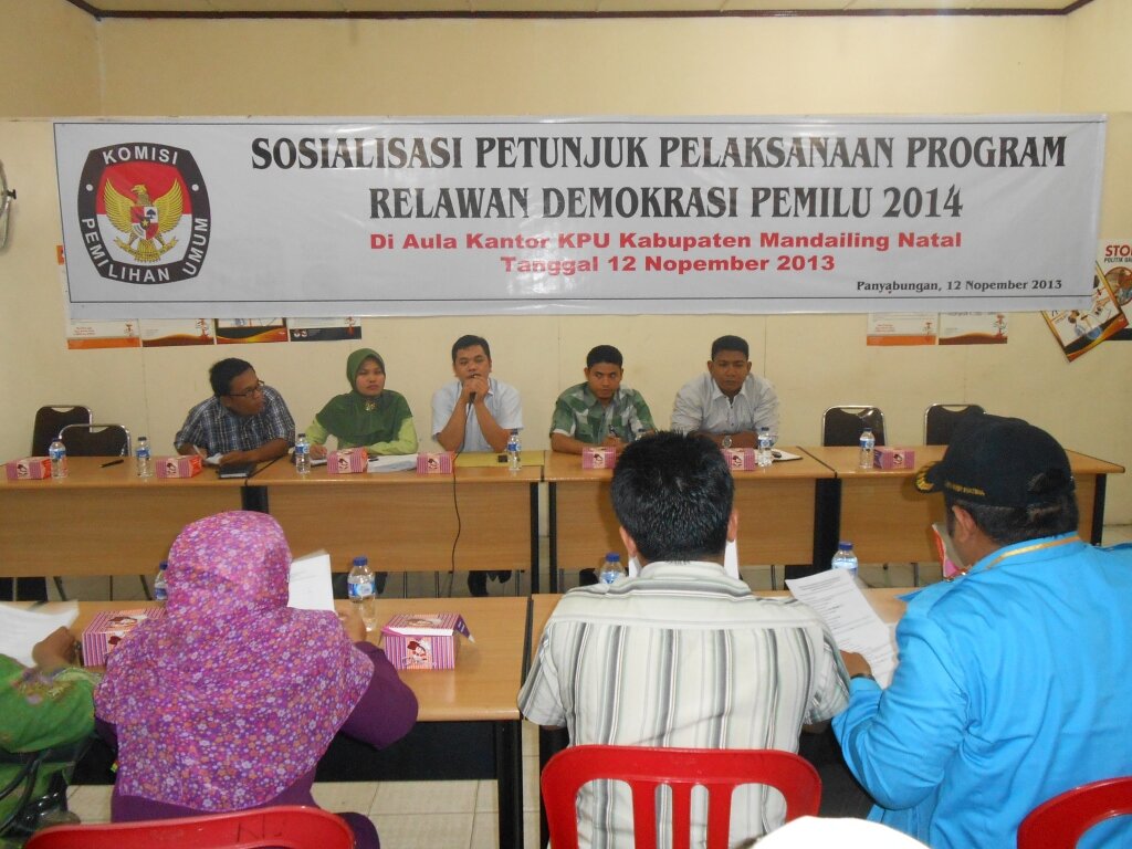 Sosialisasi Petunjuk Pelaksanan Program Relawan Demokrasi
