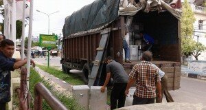 PENGIRIMAN LOGISTIK PEMILU PRESIDEN